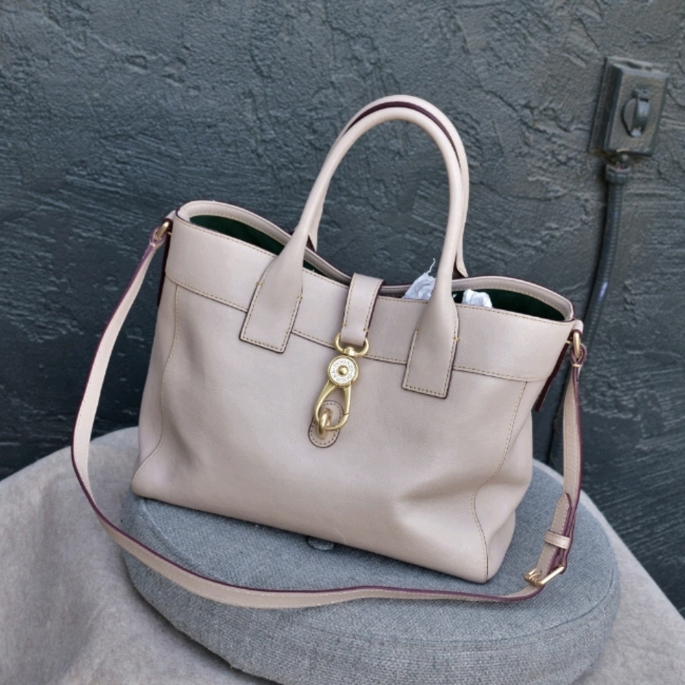 Dooney& Bourke vacchetta Florentine satchel bag